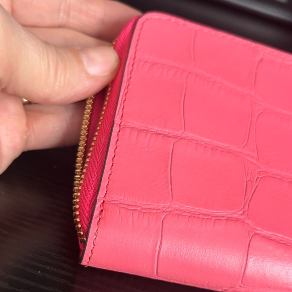 MCM LIKE NEW limited edition pink amazing condition - Picture 5 of 17